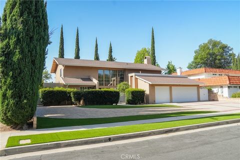 Photo of 18812 Tulsa St, Porter Ranch, CA 91326 (MLS # SR26079691)