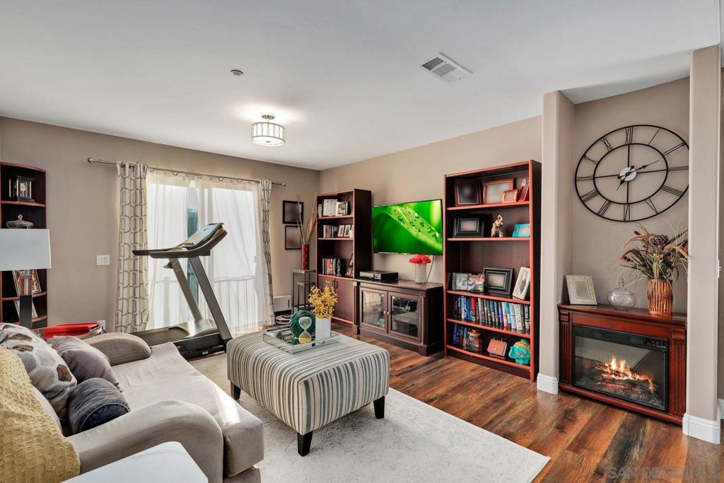 Ramona - Residential