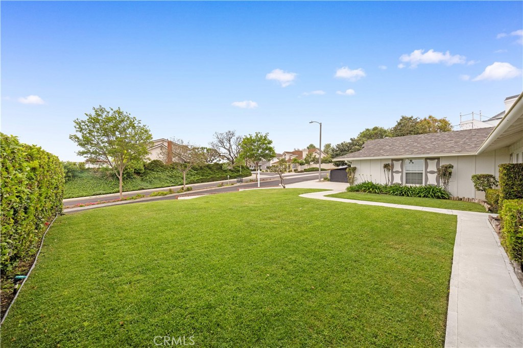 20105 Shadow Mountain