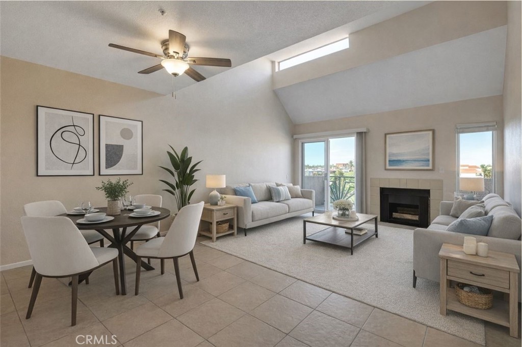 450 E 4th Street 437