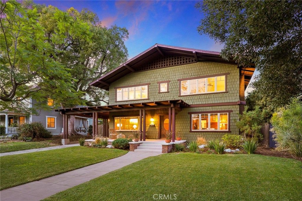 Photo of 1661 Las Lunas, Pasadena, CA 91106 (MLS # WS25256710)