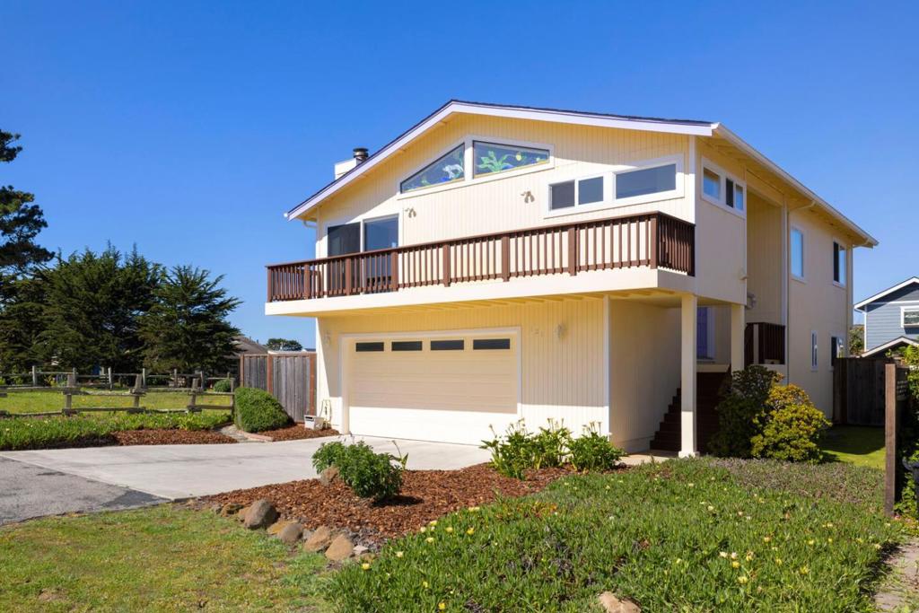 121 Bernal Avenue