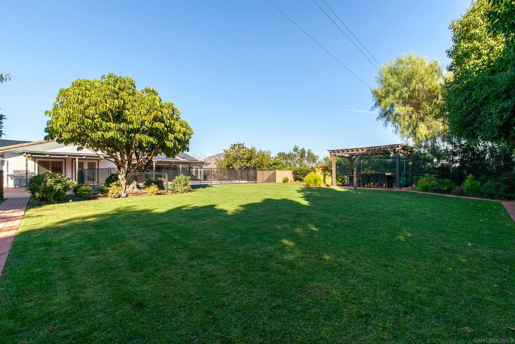 Del Cerro - Residential