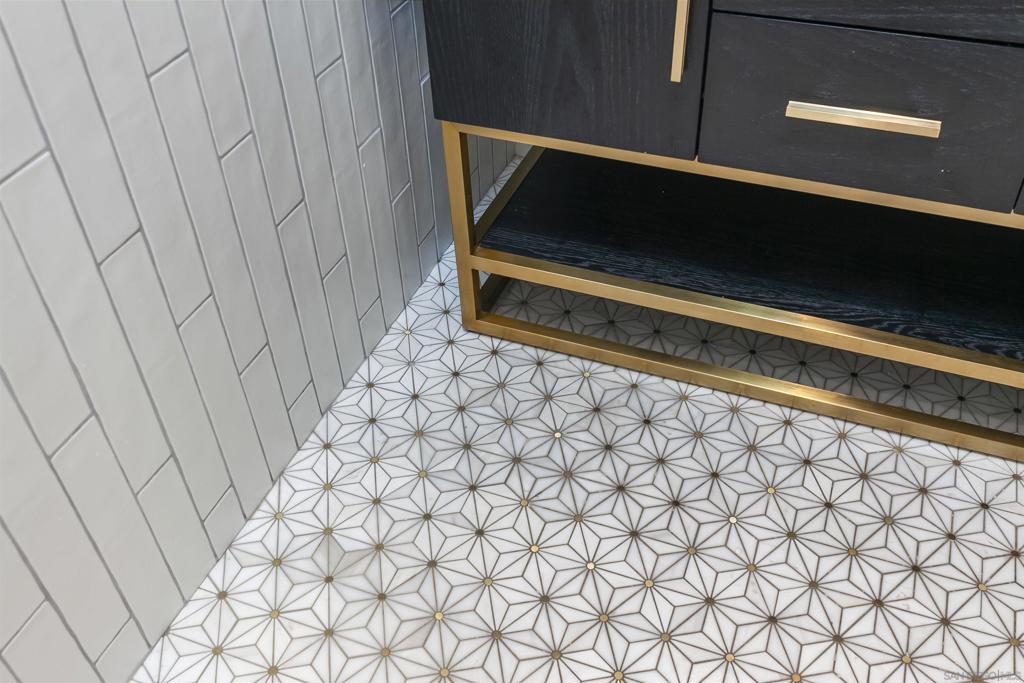 Del Cerro - Residential