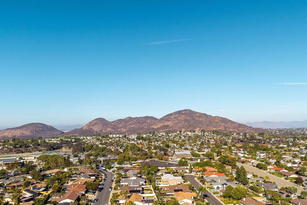 Del Cerro - Residential