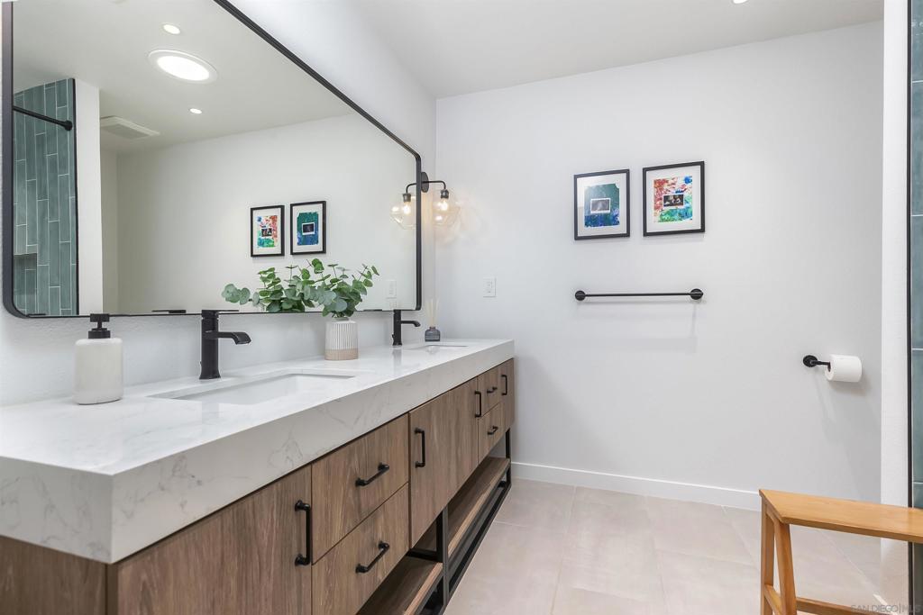 Del Cerro - Residential