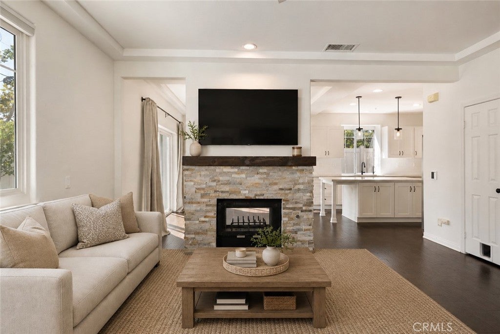 120 23rd Street A, Costa Mesa CA 92627
