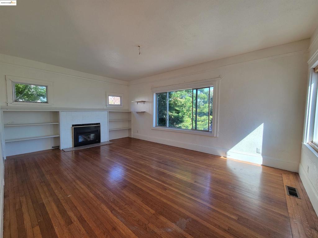 HIGHLAND TERRACE - Residential