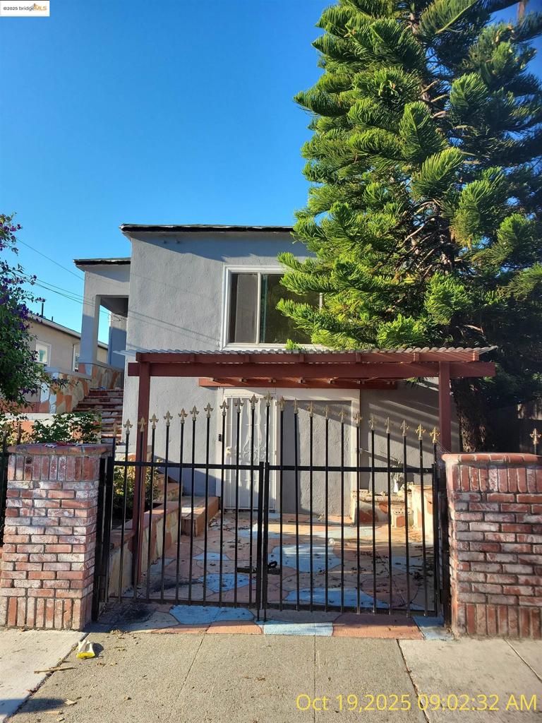 HIGHLAND TERRACE - Residential
