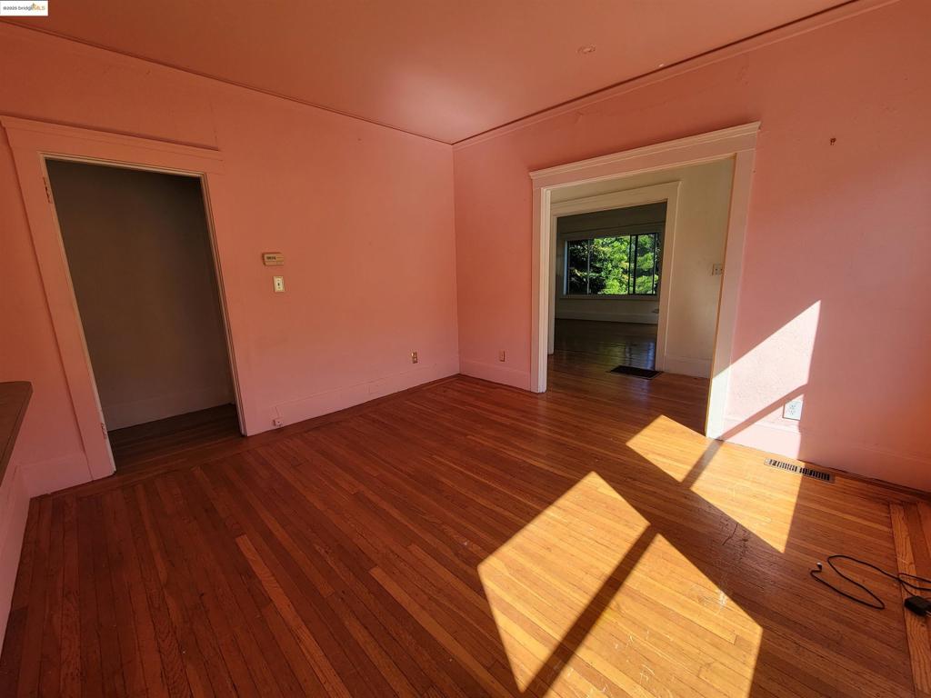 HIGHLAND TERRACE - Residential