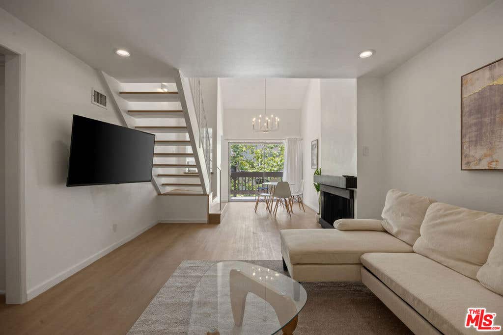 Photo of 8306 Summertime Lane, Culver City, CA 90230 (MLS # 26853117)