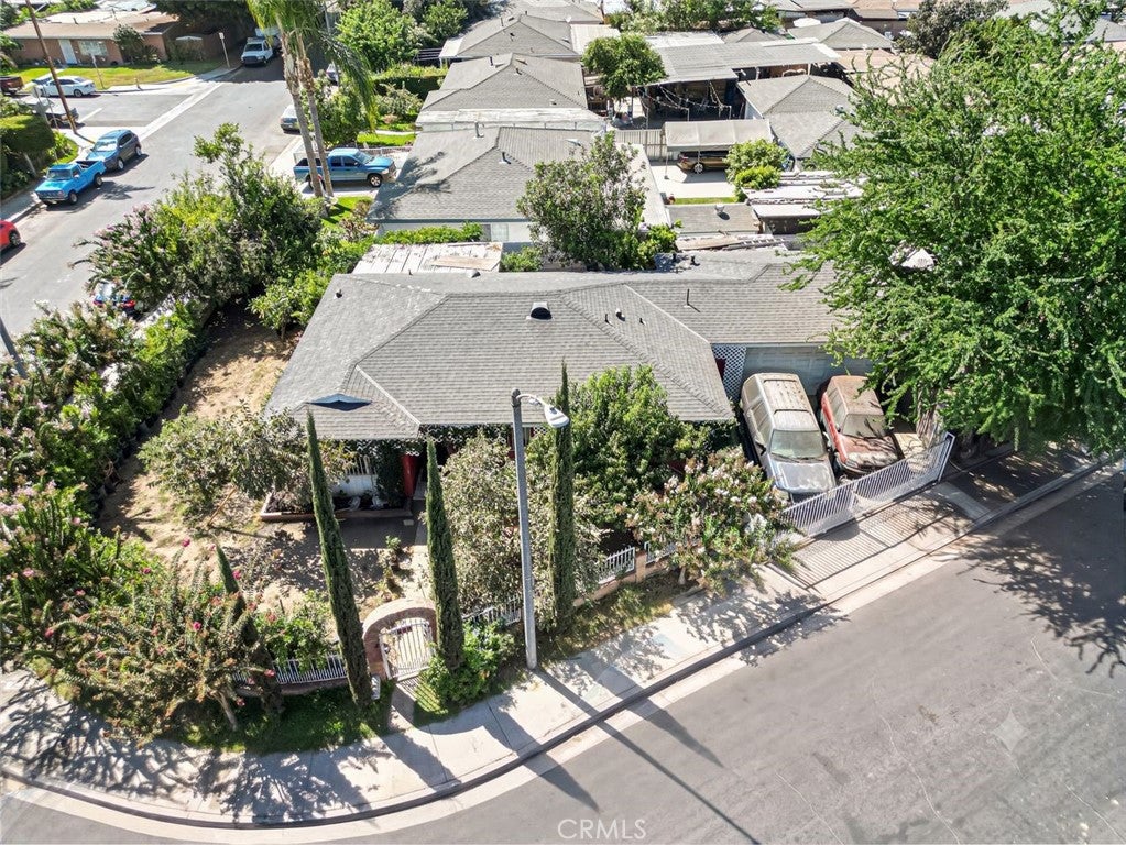 12454 Famosa ST