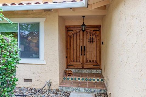 Photo of 12467 Creekview Court, San Martin, CA 95046 (MLS # ML82019373) Photo of 12467 Creekview Court, San Martin, CA 95046 (MLS # ML82019373)