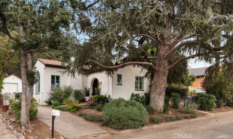 Photo of 93 Reever Way, Altadena, CA 91001 (MLS # BB26223234)