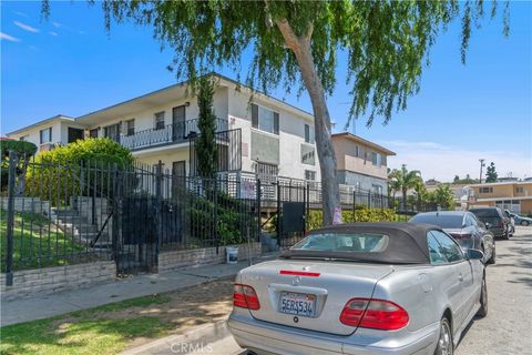 3205 Bartdon Inglewood CA 90303