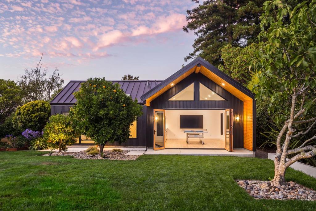588 Craig Road
