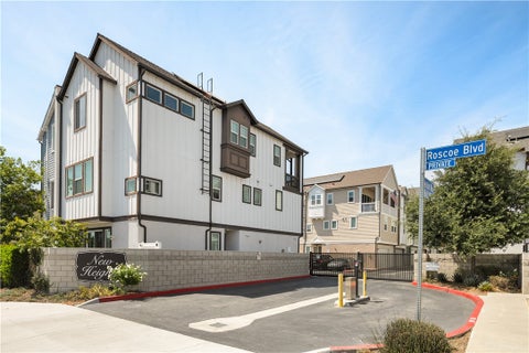 Tiny photo for 8336 N Peyton Way, West Hills, CA 91304 (MLS # SR26223058)
