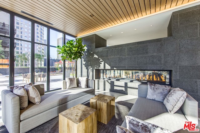 801 S OLIVE Street PH 3