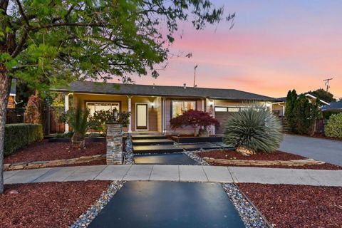 Photo of 6414 Hidden Creek Drive, San Jose, CA 95120 (MLS # ML82041590)