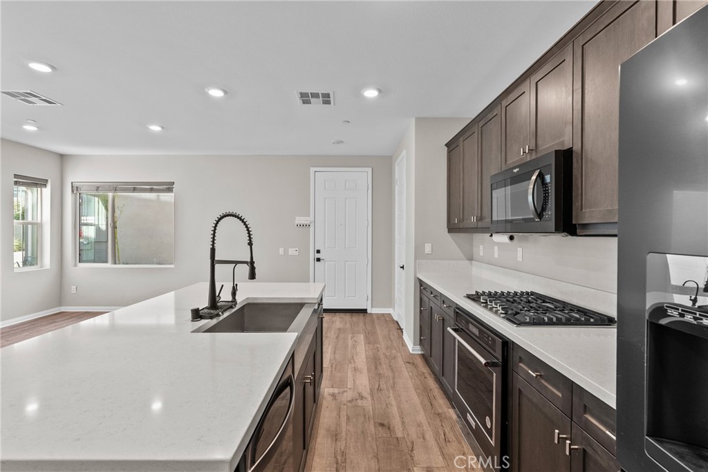 Clover (CLOV5P) - Residential Lease