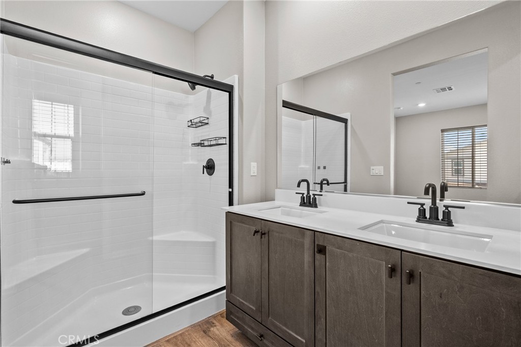 Clover (CLOV5P) - Residential Lease
