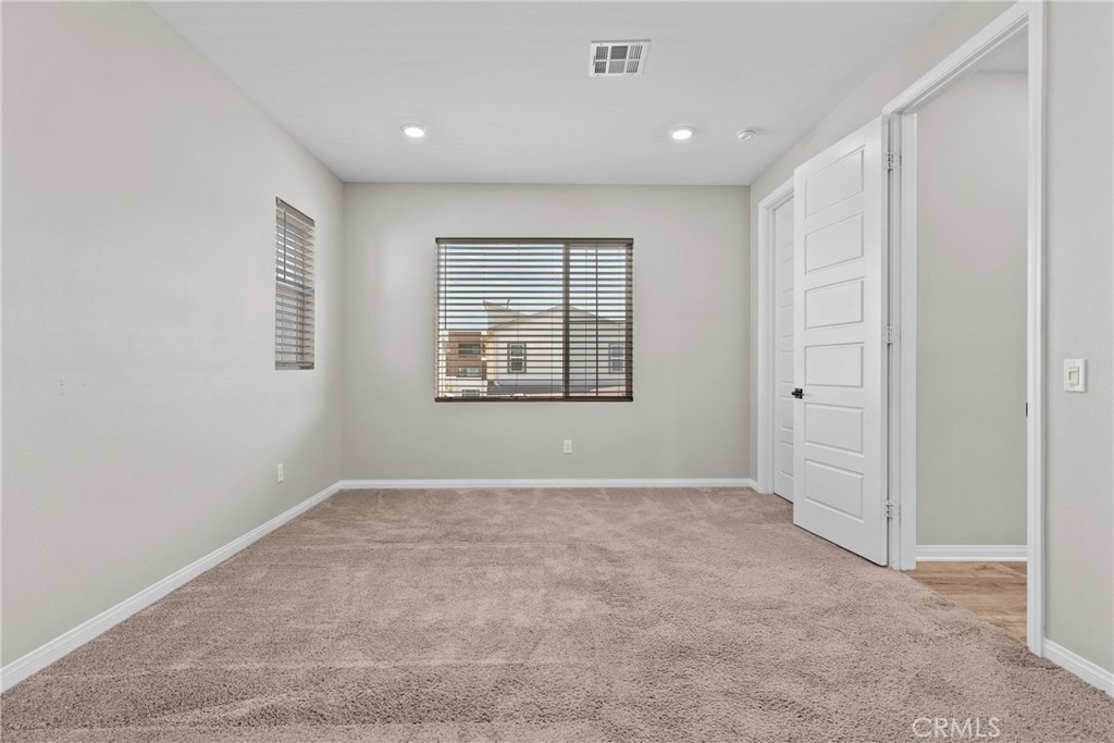 Clover (CLOV5P) - Residential Lease