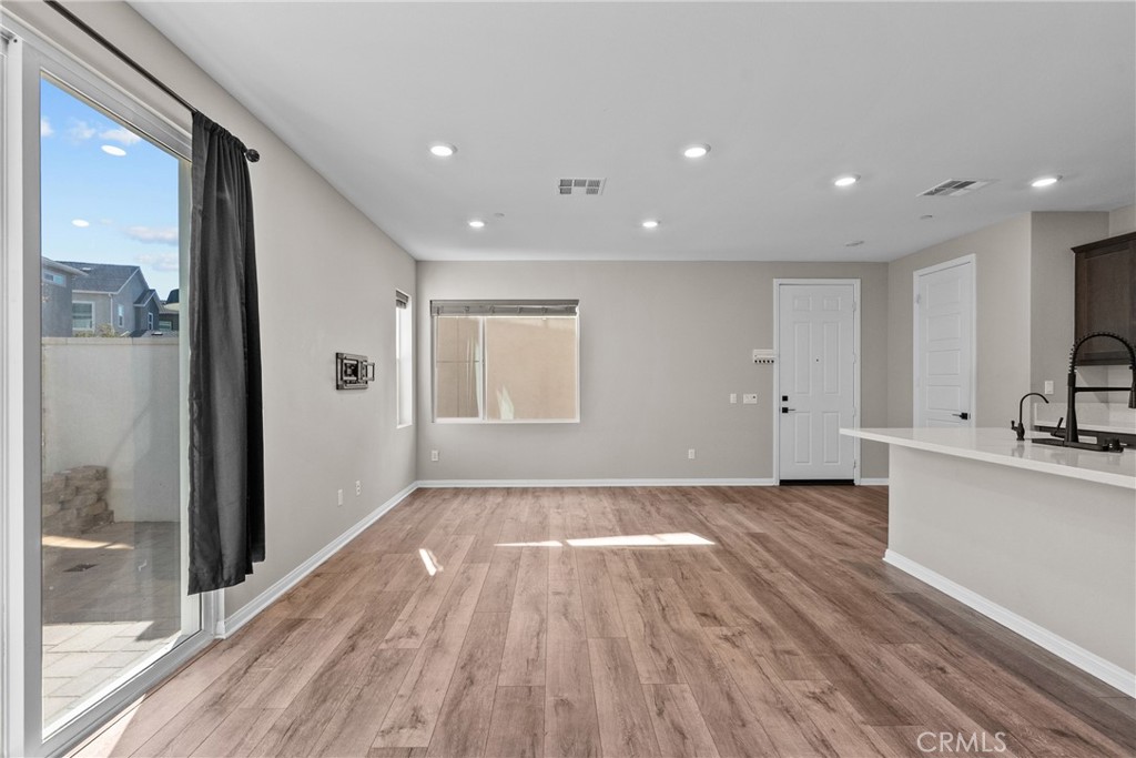 Clover (CLOV5P) - Residential Lease