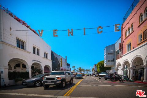 Tiny photo for 4600 Via Dolce #304, Marina Del Rey, CA 90292 (MLS # 26660113)