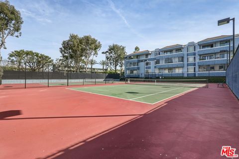 Tiny photo for 4600 Via Dolce #304, Marina Del Rey, CA 90292 (MLS # 26660113)