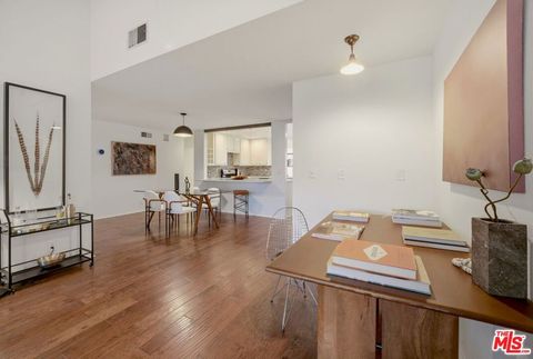Tiny photo for 4600 Via Dolce #304, Marina Del Rey, CA 90292 (MLS # 26660113)