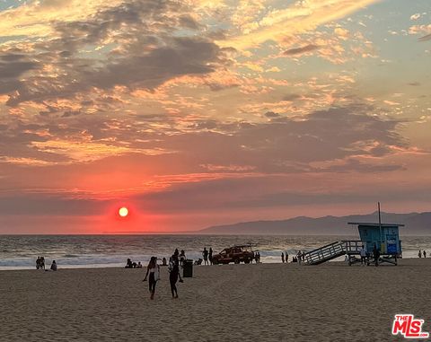 Tiny photo for 4600 Via Dolce #304, Marina Del Rey, CA 90292 (MLS # 26660113)