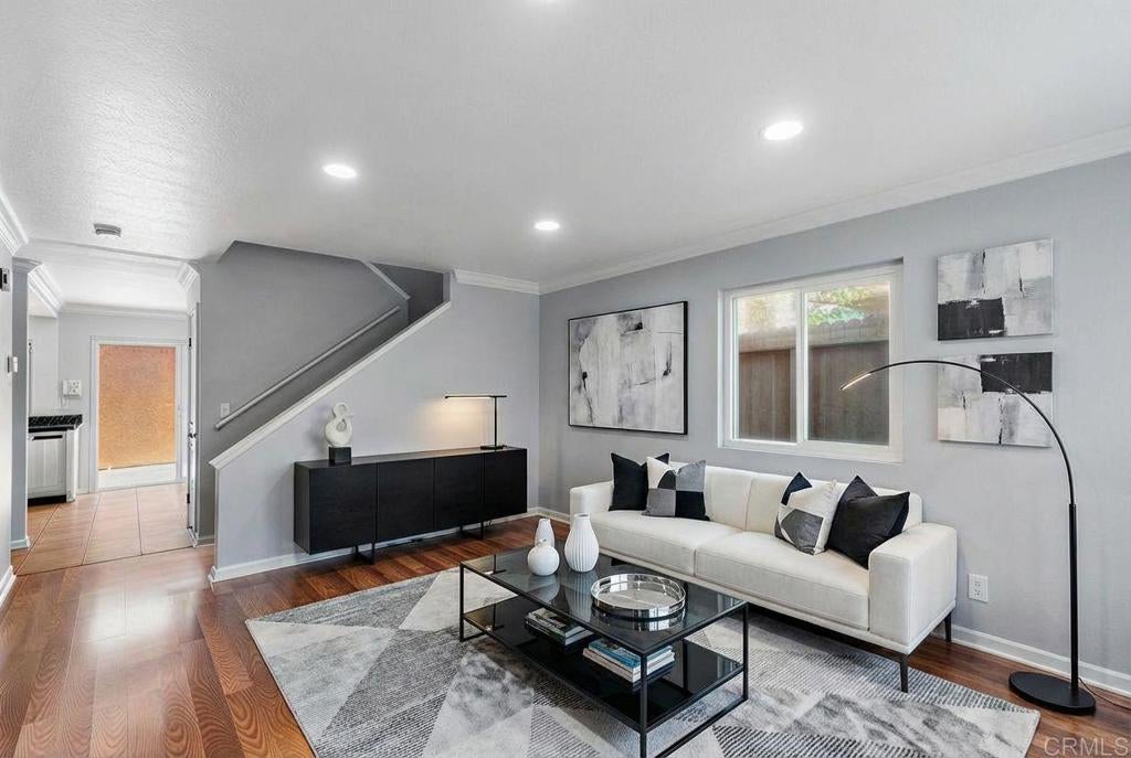 1423 N Broadway