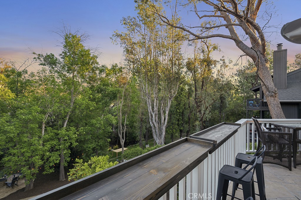 Village (TV) - Residential