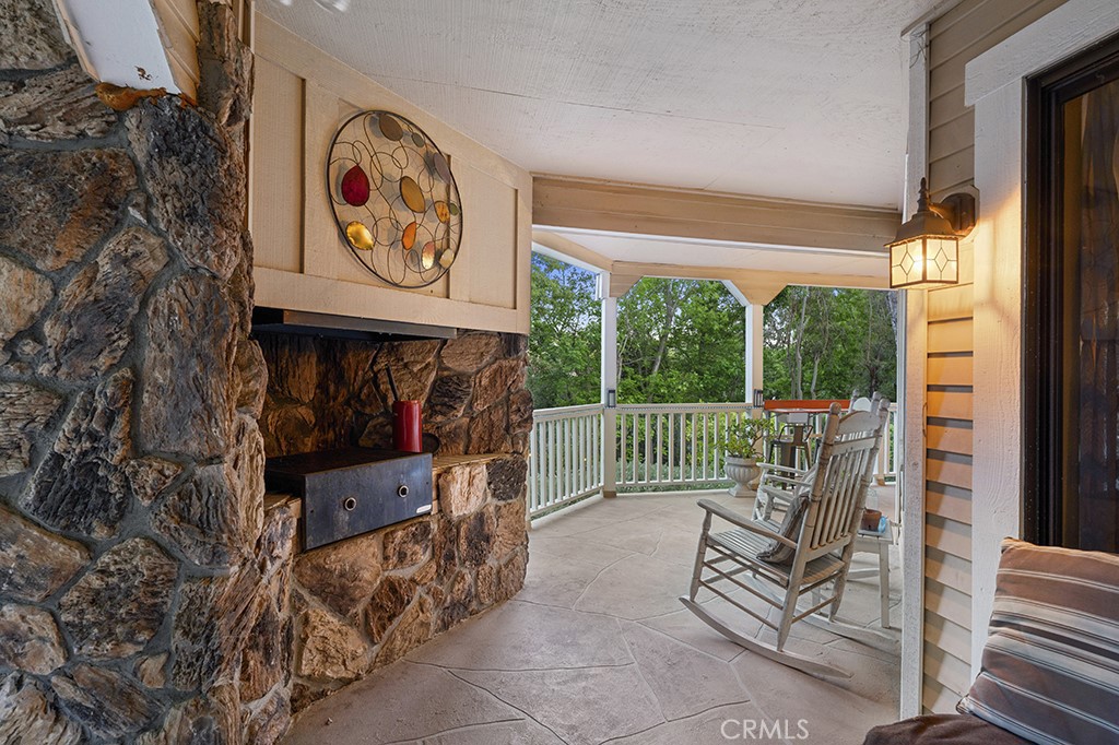 Village (TV) - Residential