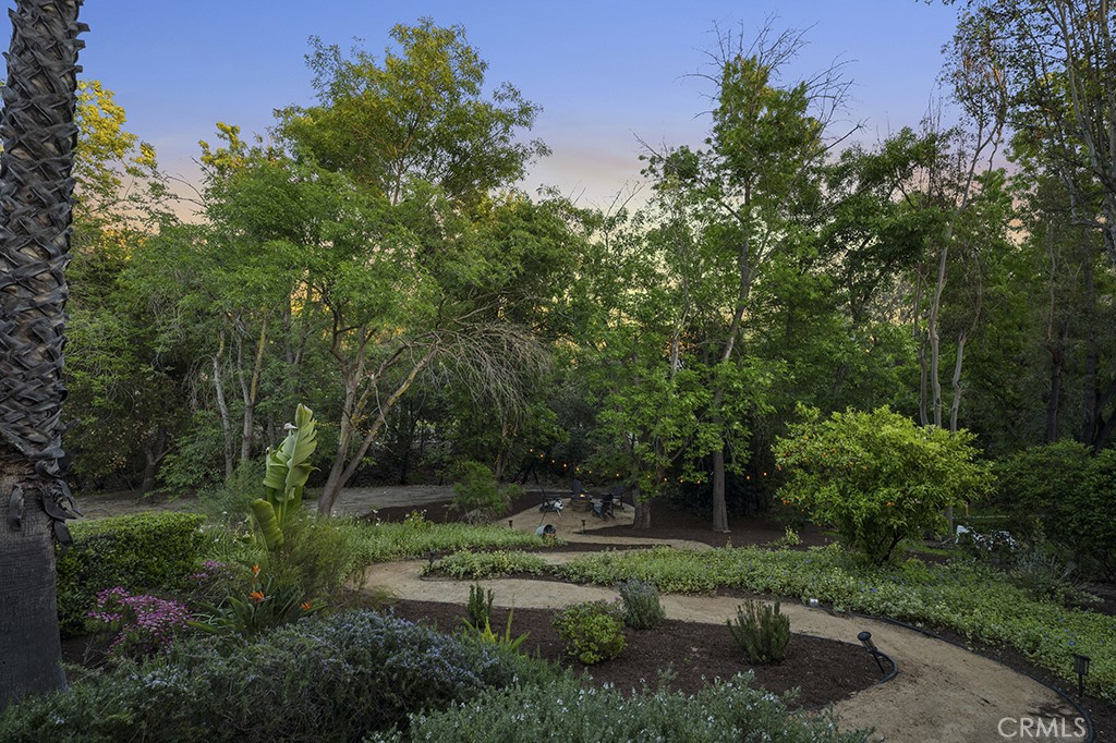 Village (TV) - Residential