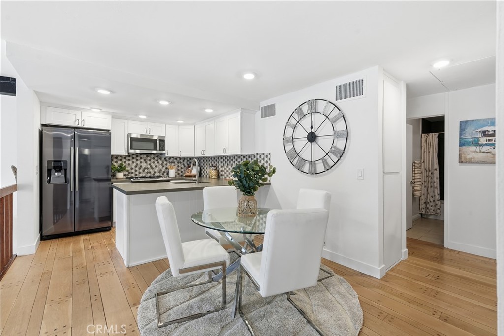 6126 Marina Pacifica N