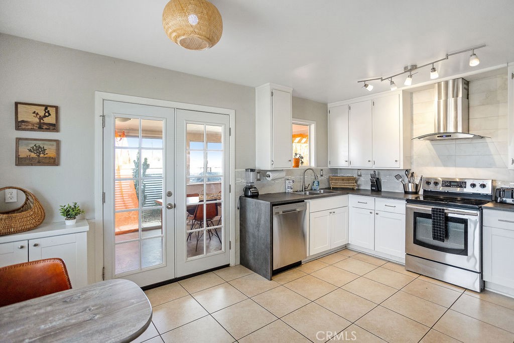 61537 Valley View Drive