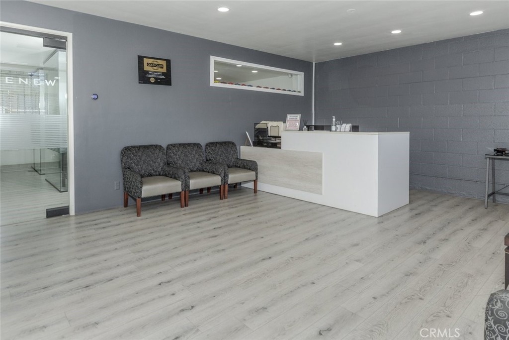 Properties 2 7400 San Fernando Road