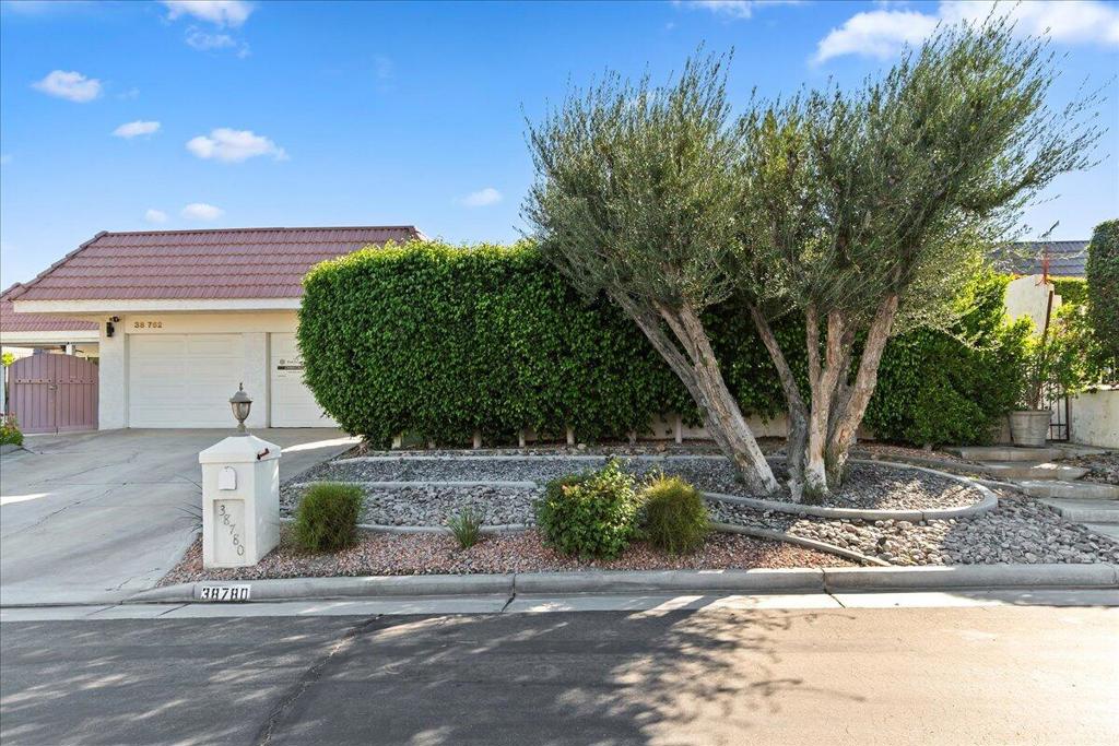 Avondale Country Clu - Residential Lease