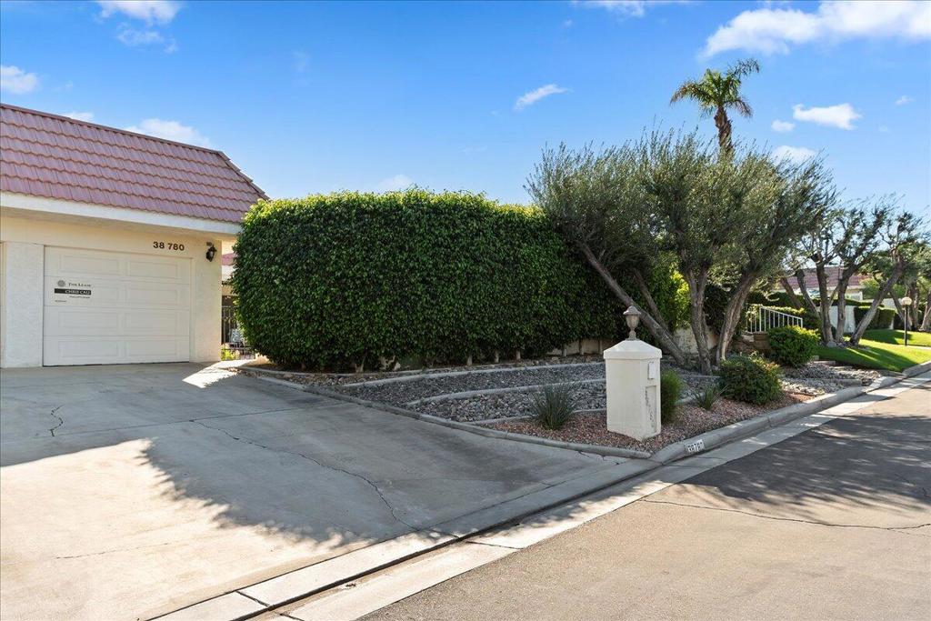 Avondale Country Clu - Residential Lease