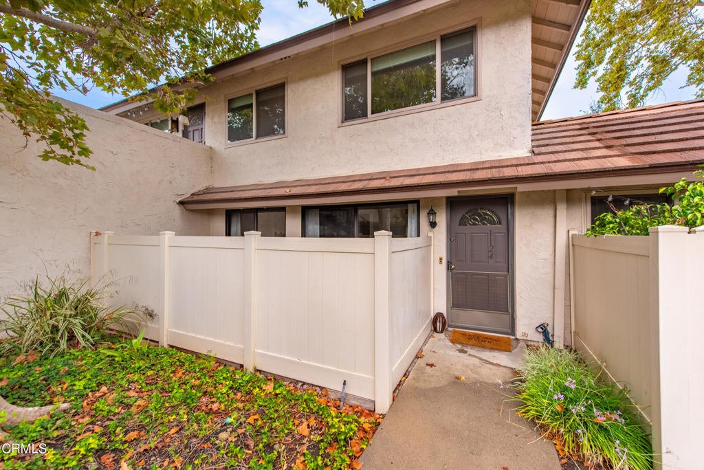 Photo of 1124 Landsburn Circle, Westlake Village, CA 91361 (MLS # V1-38686)