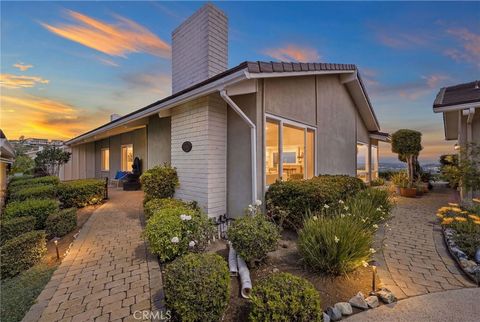 Photo of 31486 FLYING Cloud DR, Laguna Niguel, CA 92677 (MLS # LG26079011)