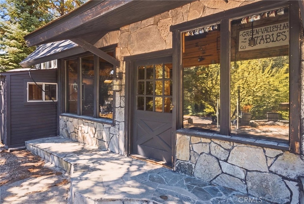 33846 Green Valley Lake