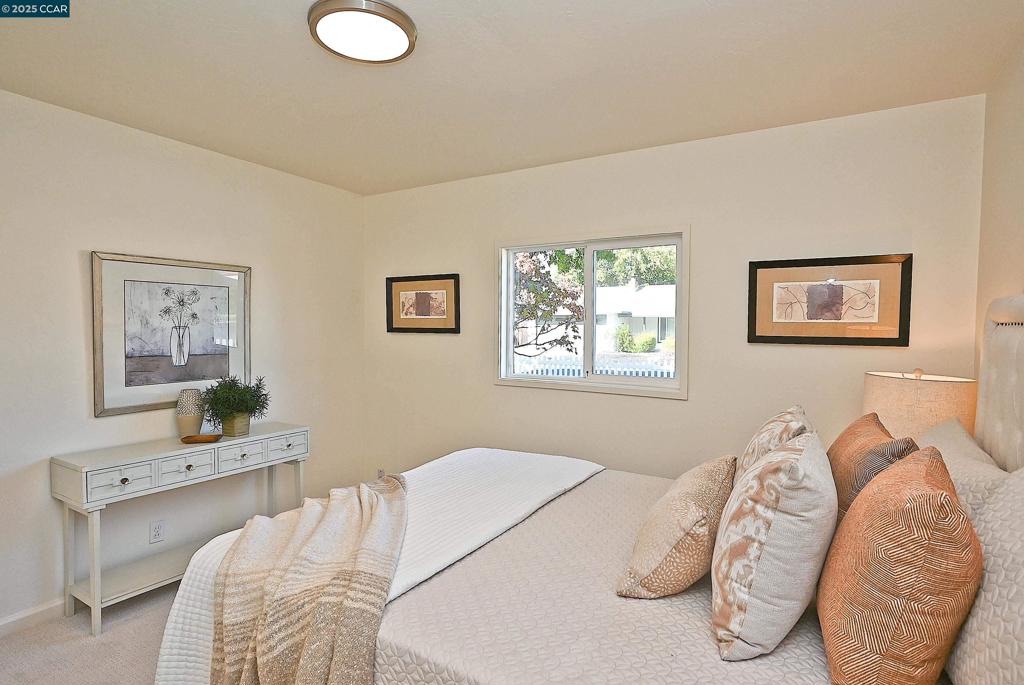 GREGORY GARDENS - Residential