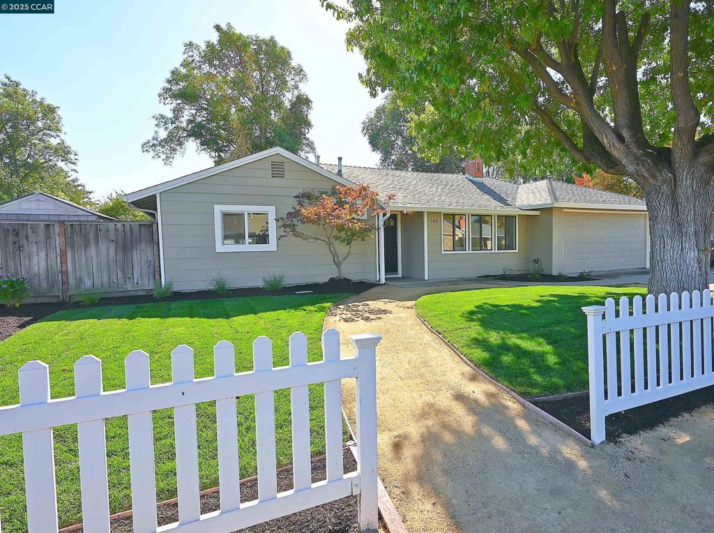 GREGORY GARDENS - Residential