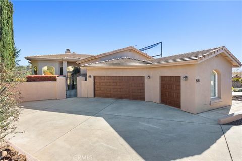 Photo of 3191 Via Casita Pl, Chico, CA 95928 (MLS # SN26049849)