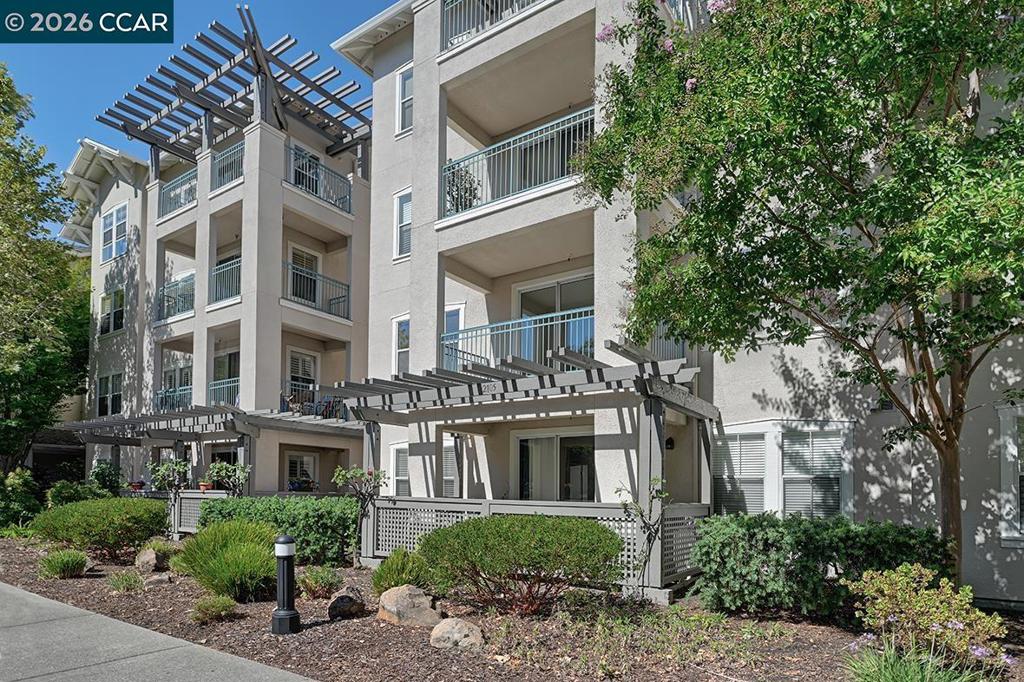 1840 Tice Creek Dr 2205