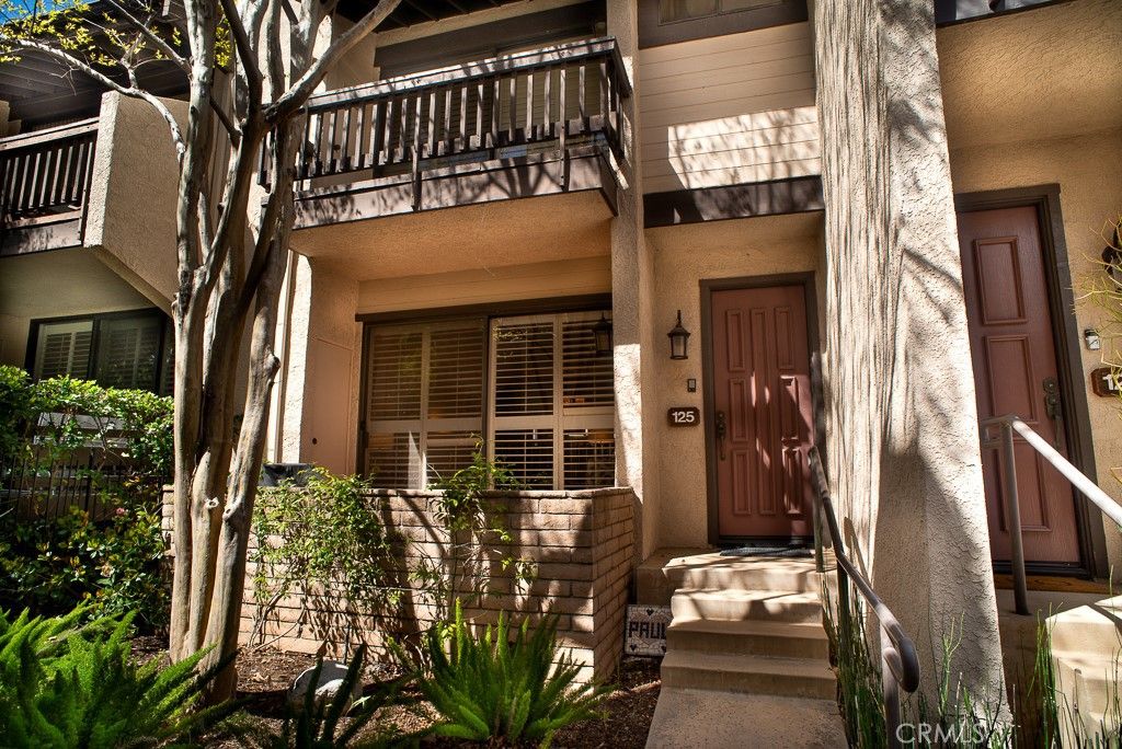 Photo of 5711 Owensmouth Avenue #125, Woodland Hills, CA 91367 (MLS # SR25068440)