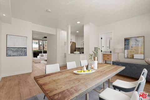 Photo of 621 California Avenue #2, Santa Monica, CA 90403 (MLS # 26656871)