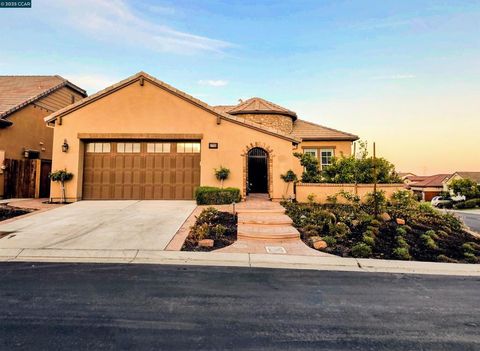 1735 Veneto Ln Brentwood CA 94513